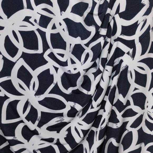 Anne Klein Women's Valentina Printed Sheath Dress Blue and White - Picture 5 of 5